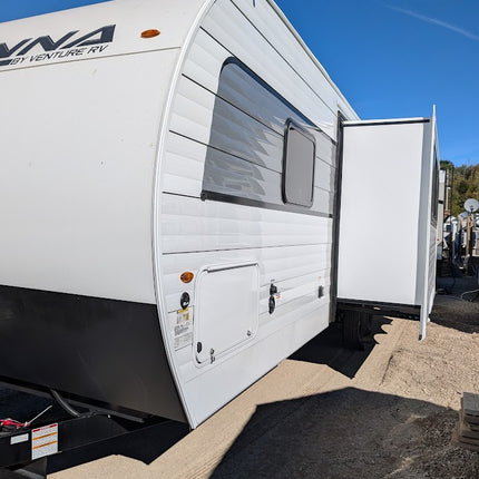 2026 VENTURE SIENNA SA281VQB