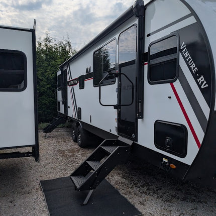 2026 VENTURE Stratus Ultra-Lite SR282VFD