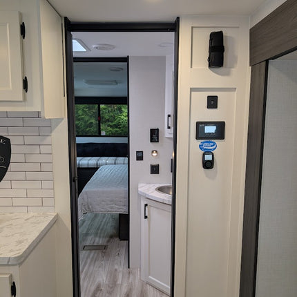 2026 VENTURE Stratus Ultra-Lite SR282VFD