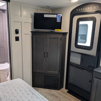 2026 VENTURE Stratus Ultra-Lite SR282VFD