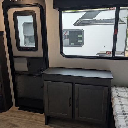 2026 VENTURE Stratus Ultra-Lite SR282VFD